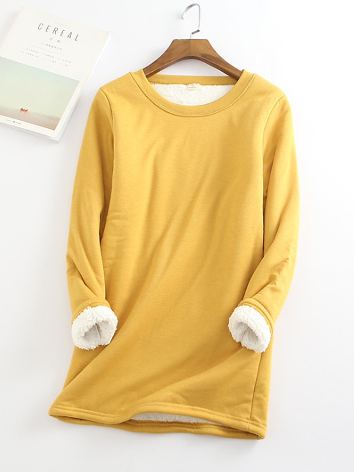 Medium and long oversized sweater