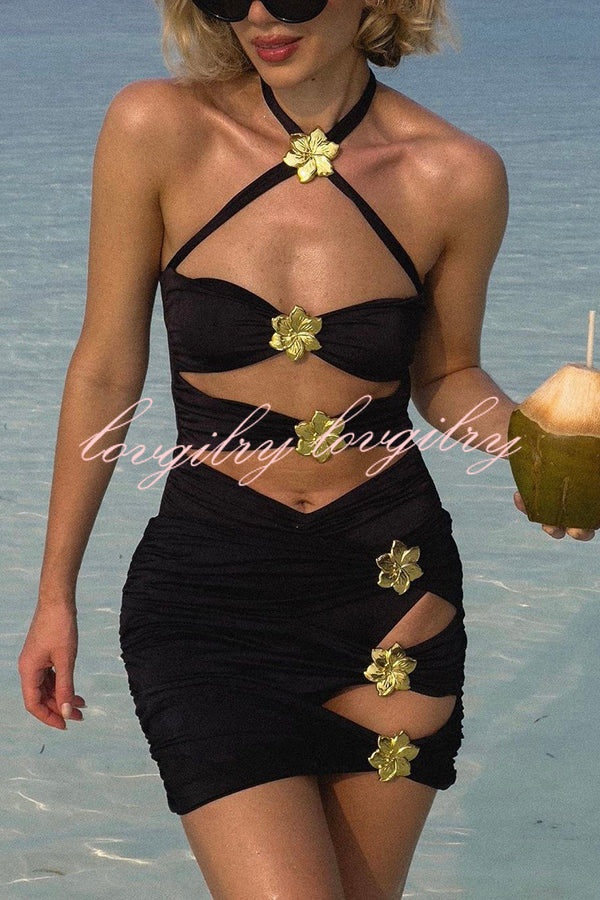 Sun and Sea Hollow Metal Flower Decoration Stretch One-piece Swimsuit