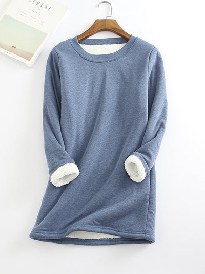 Medium and long oversized sweater