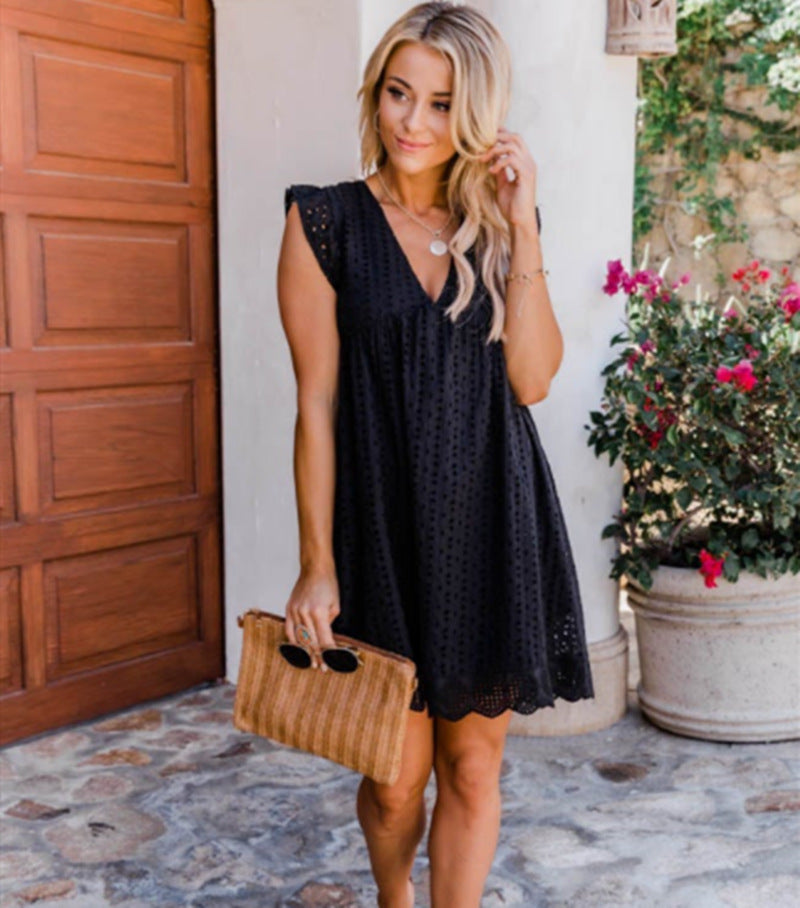 Summer Sleeveless V-Neck Lace Beach Dress with Pockets